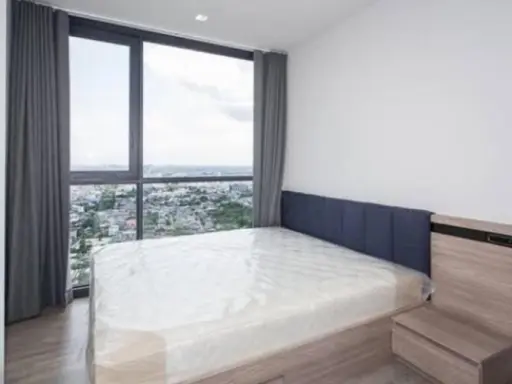 รับลมดี ไม่บังวิว วิวสวนและสระว่ายน้ำ ห้องมุมวิวดีมาก! ฝ้าเพดานสูง เช่าเดอะ ไลน์ วงศ์สว่าง images