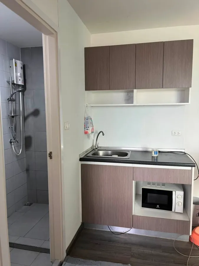 Condo for rent at The Trust @ BTS Erawan, 14th floor, river view, great atmosphere, breezy, comfortable, convenient transportation. Book now!