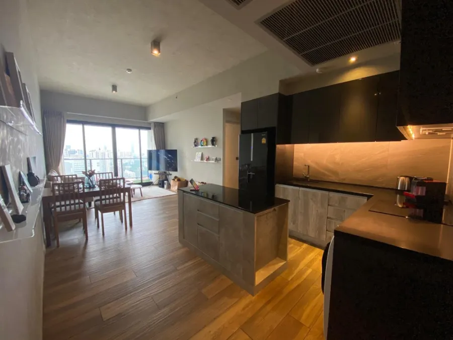 ขาย ให้เช่า คอนโด The Lofts Asoke 2 ห้องนอน 1 ห้องน้ำ ชั้นสูง พร้อมวิวเมืองสวยๆ แบบไม่มีตึกบัง