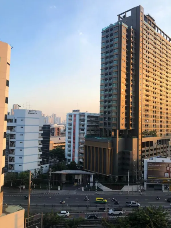 ขายให้เช่า คอนโด เดอะ แคปิตอล ราชปรารภ-วิภา ชั้น 8 พร้อมอยู่ เฟอร์ครบ เดินทางสะดวก อย่รอช้า!!