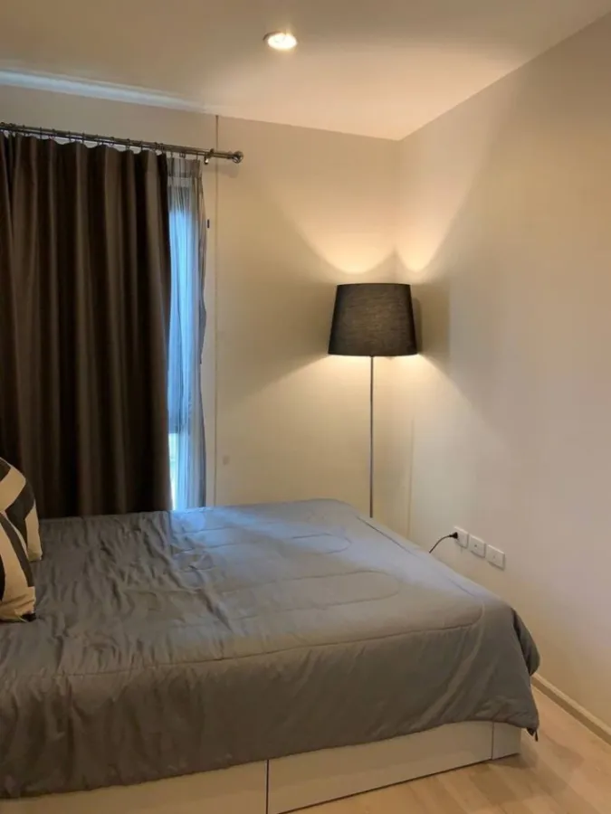 Condo for rent, Centric Huai Khwang Station, nice room, fully furnished, great price, if you don't book, you're seriously missing out.