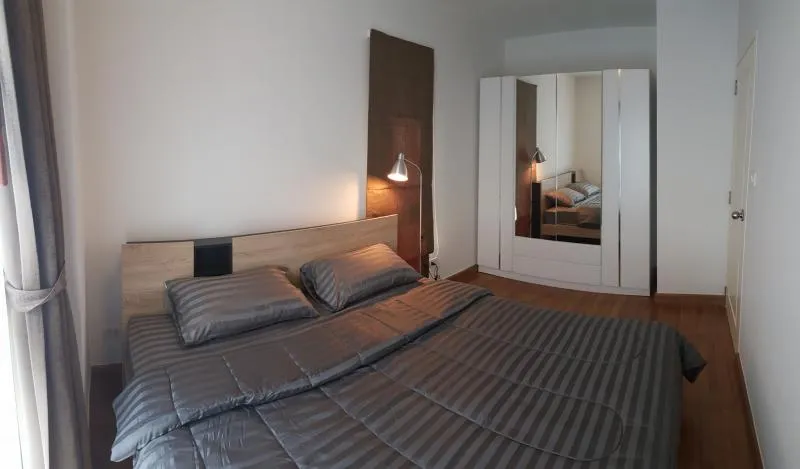 For ren summer garden, large room size 32 sqm., super wide, fully furnished, ready to move in. Miss it and you will regret it.