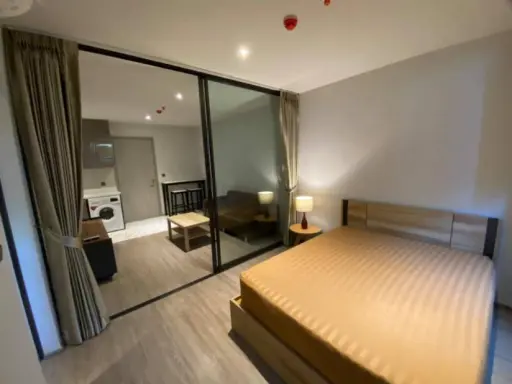 Condo for rent / sale at Rhythm Ekkamai, beautiful rooms, tight furniture, very prime location, suitable for investment Do not miss it.