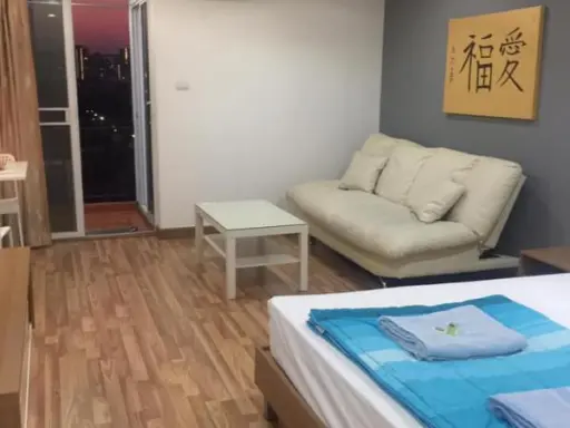 There is everything in the room. Gather enough clothes for rent, Condo Regent Home Ladprao 41, hurry!!!
