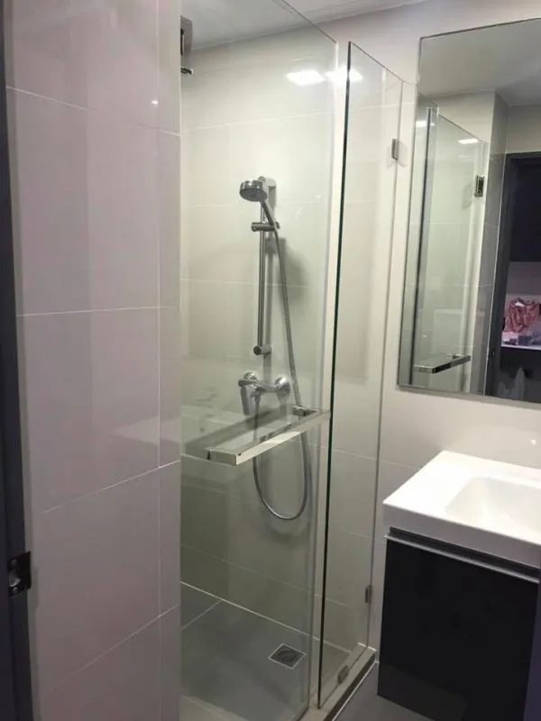 for sale / rent Venio Sukhumvit 10 Near the Skytrain Terminal 21 shopping mall, good location in the heart of the city, don't miss it!