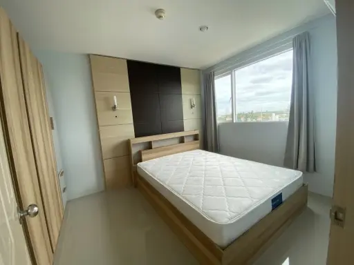 Selling a ready-to-move-in condo at Metro Park Sathorn. Fully furnished. Just bring your suitcase!