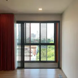 ขายคอนโด Taka Haus Ekamai 12