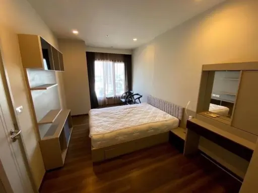 For sale or rent, Onyx Phaholyothin, 17th floor, comes with every good piece of Buit-In furniture. If you miss it, you'll regret it. images
