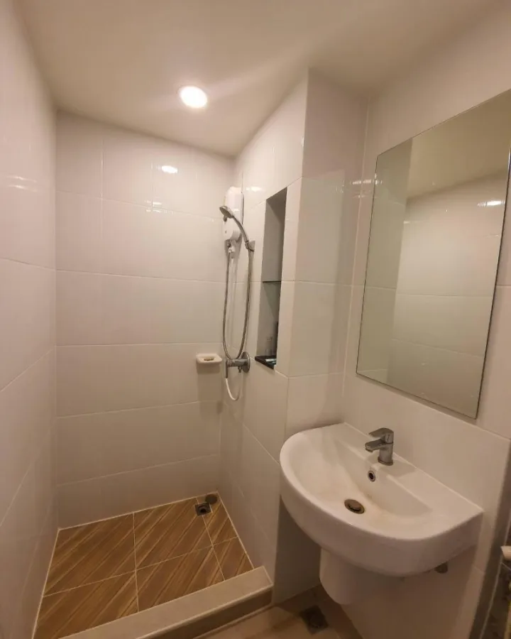 For rent!! Condo The Cube Nawamin-Ramintra, 6th floor, pool view, fully furnished, ready to move in, don't miss it!!