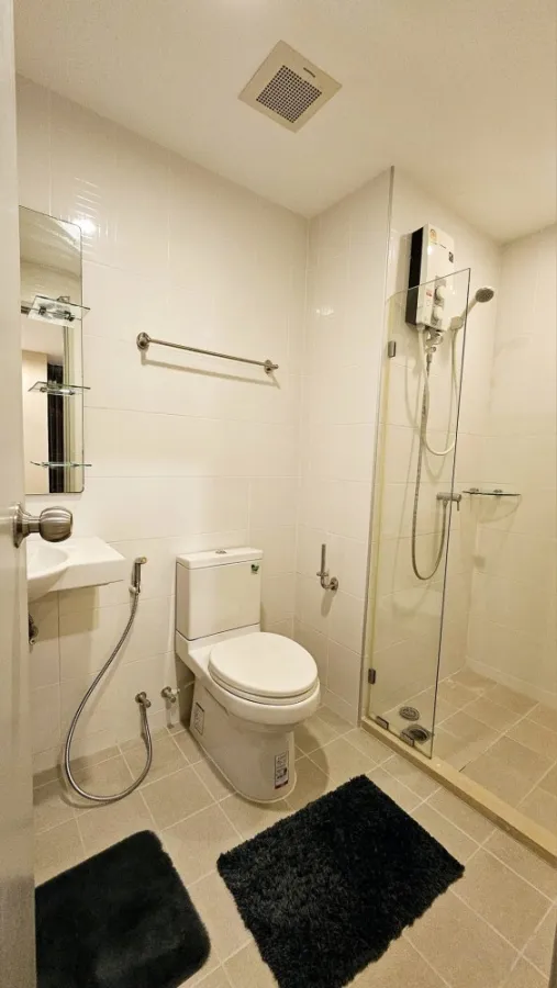 For sale, for rent, Condo Ideo Wuttakad, 1 bedroom, 1 bathroom, 23rd floor, swimming pool view, nicely decorated, ready to reserve now.
