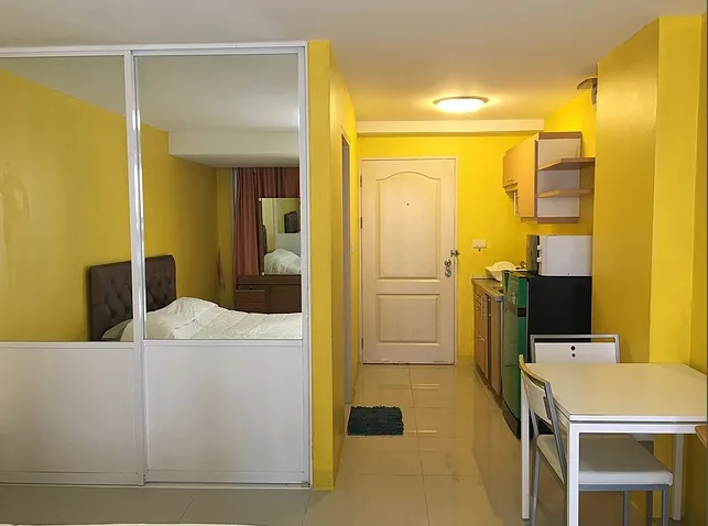 Condo for rent, Prima Srinakarin, size 30 sq.m., 5th floor, convenient transportation, near the mall, move now, do not hesitate.