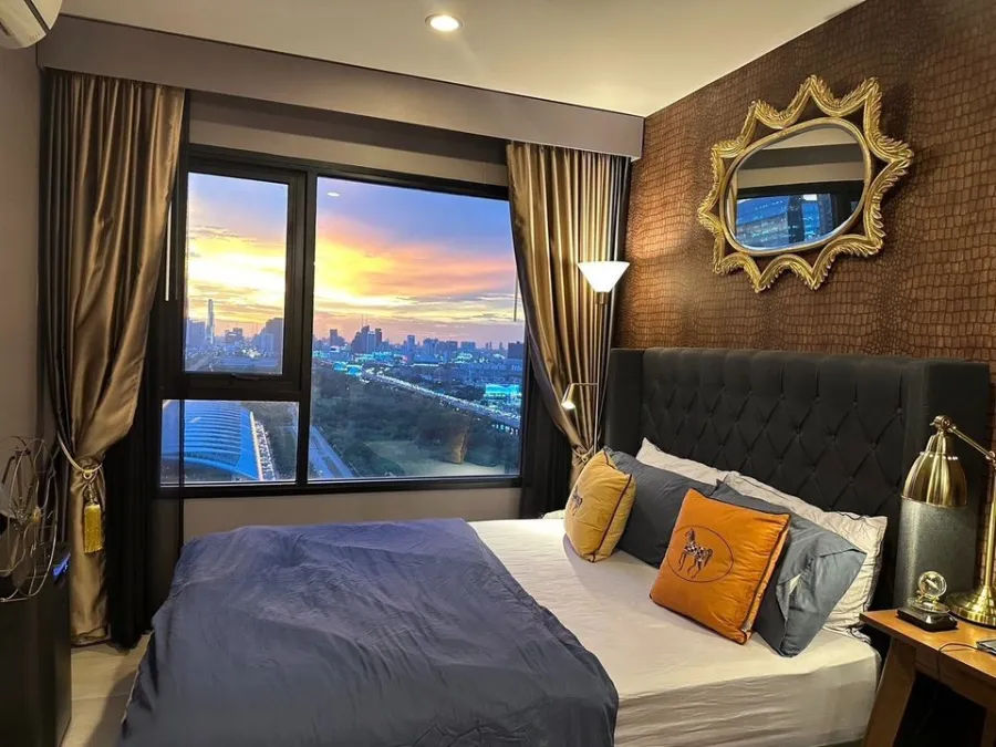 For sale or rent, Life Asoke, fully decorated room. The wallpaper is very beautiful and very livable. As good as this, you must reserve quickly.