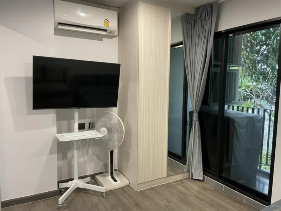 Condo for rent, Asher Sutthisan, near MRT Sutthisan, convenient transportation, don't wait.