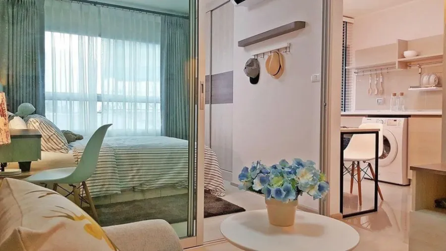Sell / rent Condo Aspire Ladprao 113, fully furnished, complete electrical appliances, convenient to travel, hurry and book now.