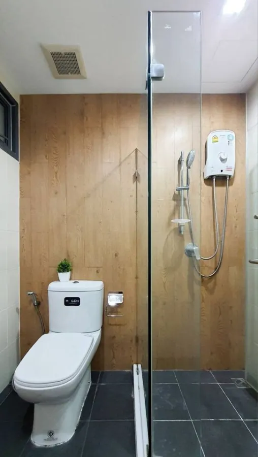 Condo for sale, rent, The Privacy Ngamwongwan 18, 1 bedroom, 1 bathroom, very good price until you will be shocked.