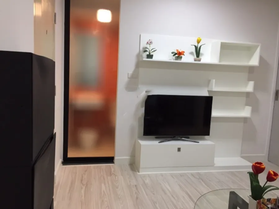 For rent!! Stylish Condo @ Sukhumvit-Bangna Next to Central Bangna Department Store, 8th floor, Building 1, pool view, book now!!