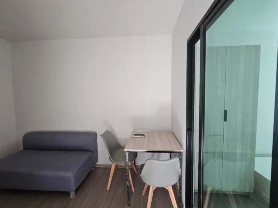 For rent: Me Onnut-Rama 9, low-floor unit, comfortable and affordable. Book now!