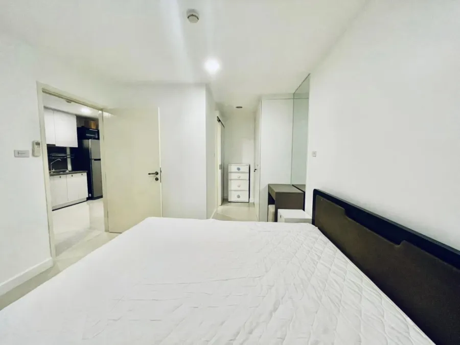 Condo for SALE Whizdom @Punnawithi Station พร้อมอยู่ เฟอร์+เครื่องใช้ไฟฟ้าครบ พลาดไม่ได้จ้า