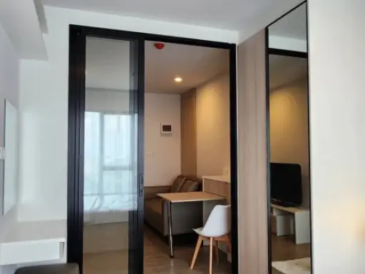 ให้เช่า คอนโดRegent home Wutthakat 𝐁𝐞𝐝𝐫𝐨𝐨𝐦 𝐄𝐱𝐜𝐥𝐮𝐬𝐢𝐯𝐞 - ครัวปิด ตกแต่ง built in พร้อมเข้าอยู่ จองเลย