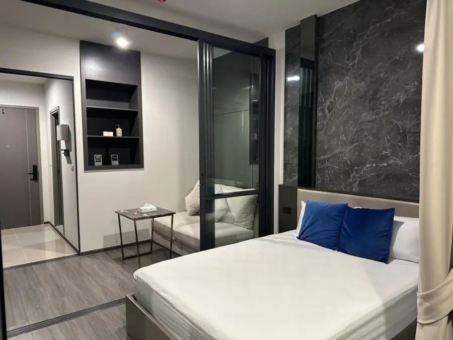 ให้เช่า Ideo Sukhumvit - Rama4 ห้องกว้างพื้นที่ใช้สอยเยอะ บิ้วอินผนังลายหินอ่อนสุดปัง ทำเลดี จองเลยตอนนี้