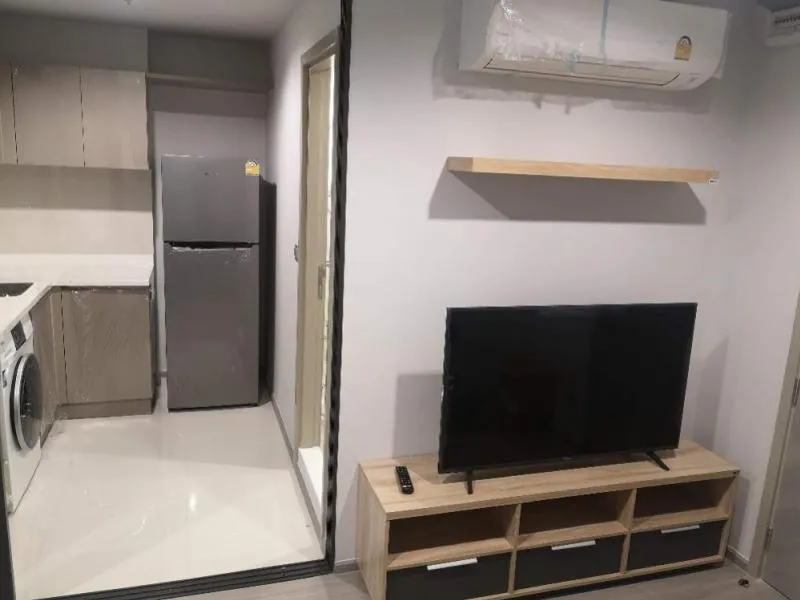 Condo for rent, Life Ladprao, has everything, comfortable, easy to travel, near the train too This room is here to rent!