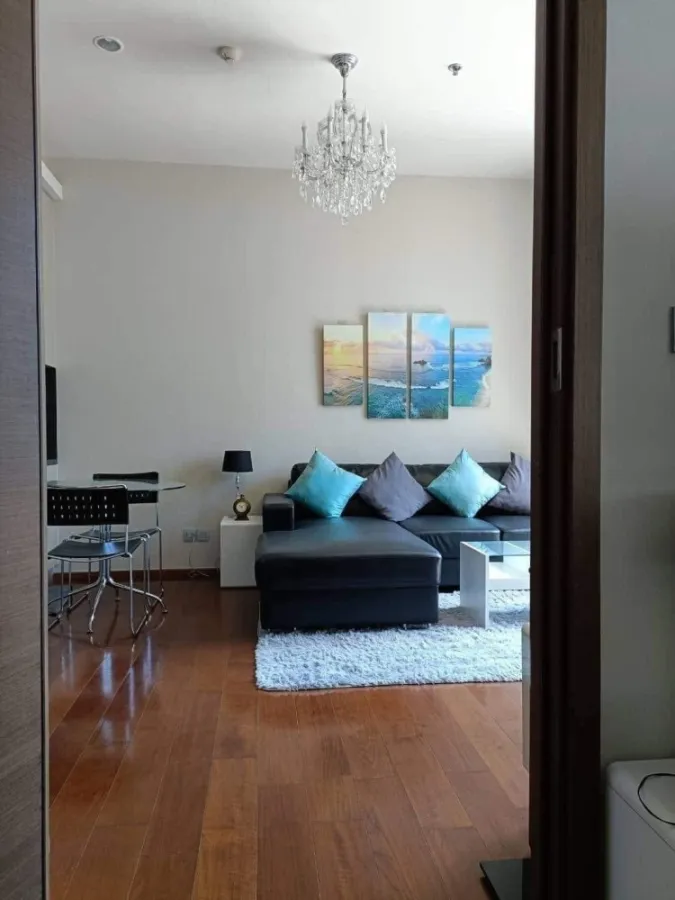 For RENT QUATTRO by Sansiri 1 ห้องนอน 1 ห้องน้ำ มี furniture และของครบพร้อมอยู่ ห้ามพลาดจองเลย