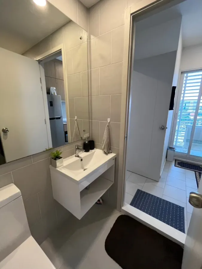 Urgent sale!! Condo De Lapis Charan 81, 21st floor, beautiful room, fully furnished, ready to move in. Reserve now!!