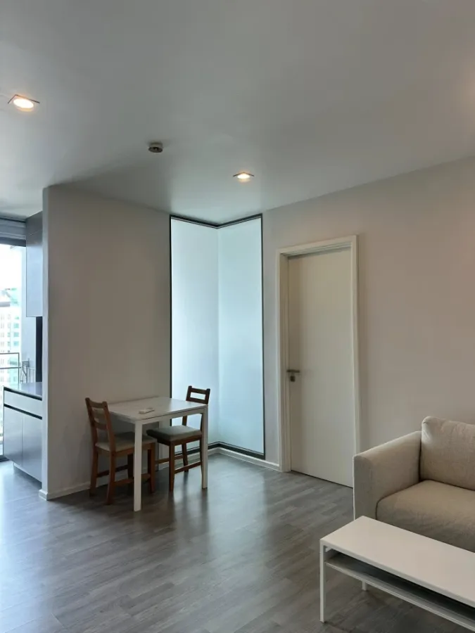 ขาย เช่า The Room Sukhumvit 69 ชั้น 14 ห้องแต่งครบ น่าอยู่ รีบจองเลย ห้ามพลาด