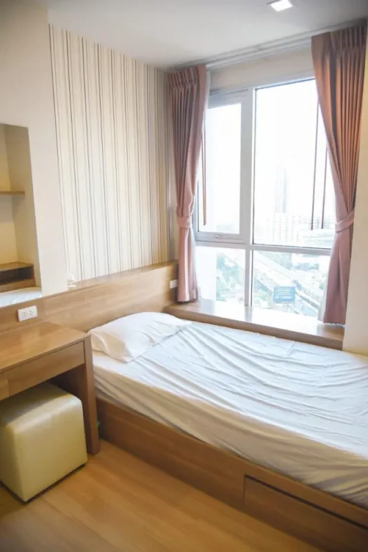 ให้เช่า Rhythm Sathorn 2 ห้องนอน 2 ห้องน้ำ เฟอร์พร้อม เครื่องใช้ไฟฟ้าครบ ห้ามพลาด