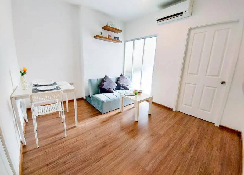 For rent U Delight @ Talat Phlu Station, corner room, very private Decorated a minimal room, very nice to move.