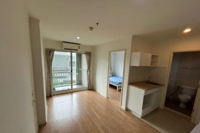 For rent Lumpini Ville Sukhumvit 77, 1 bedroom, 1 bathroom, 2nd floor, east-facing balcony, good price, book now.