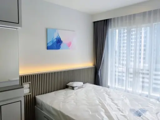 Condo for rent: Regent Home Bangna. Beautifully decorated room with excellent built-in furniture. Everything you need is here. Just bring your bags an