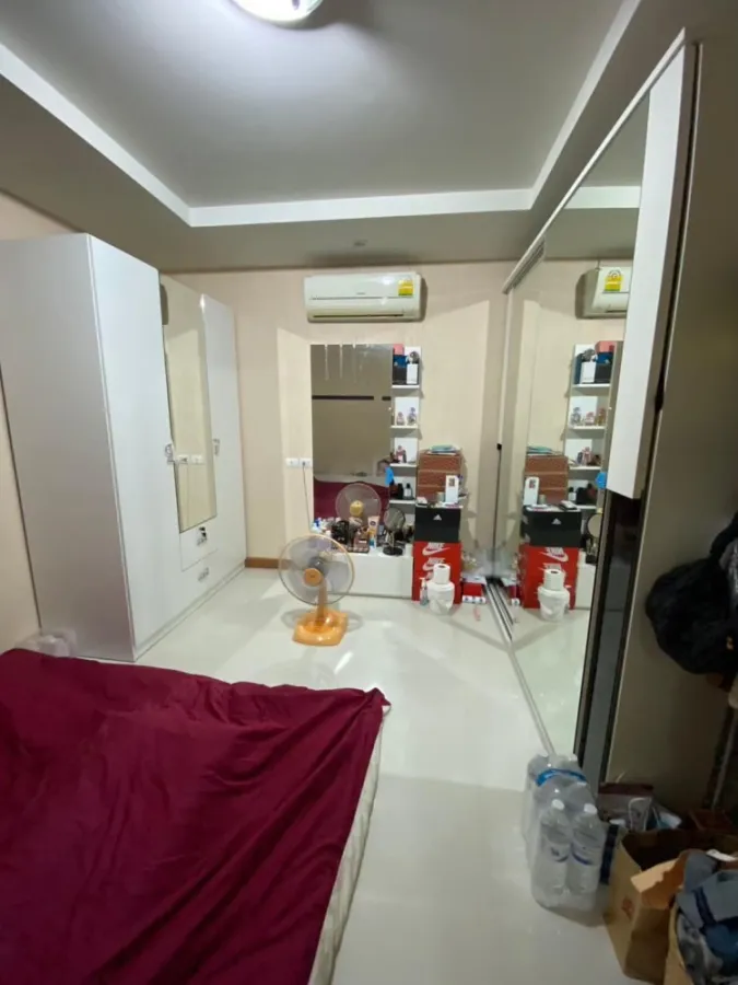 ขาย Happy Condo รัชดา 18 ห้องกว้างขวาง เดินทางสะดวกสบาย มาพร้อมทีวีจอใหญ่มากก ไม่จองแล้วจะเสียใจ