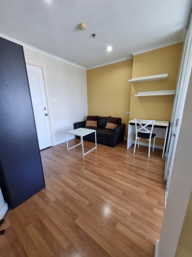 For rent!! Lumpini Place Ratchayothin condo, 10th floor, Building A, BTS view, ready to move in, fully furnished, book now!!
