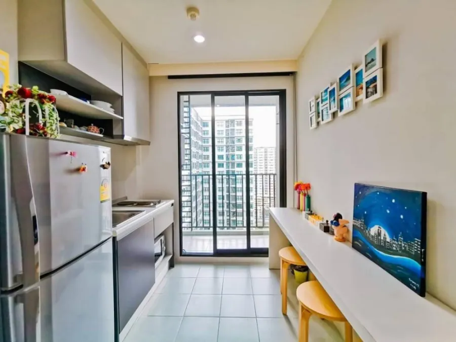 Condo for sale, The Base Chaengwattana, pool view, fully furnished, hurry up, if you are slow, you will not be satisfied.