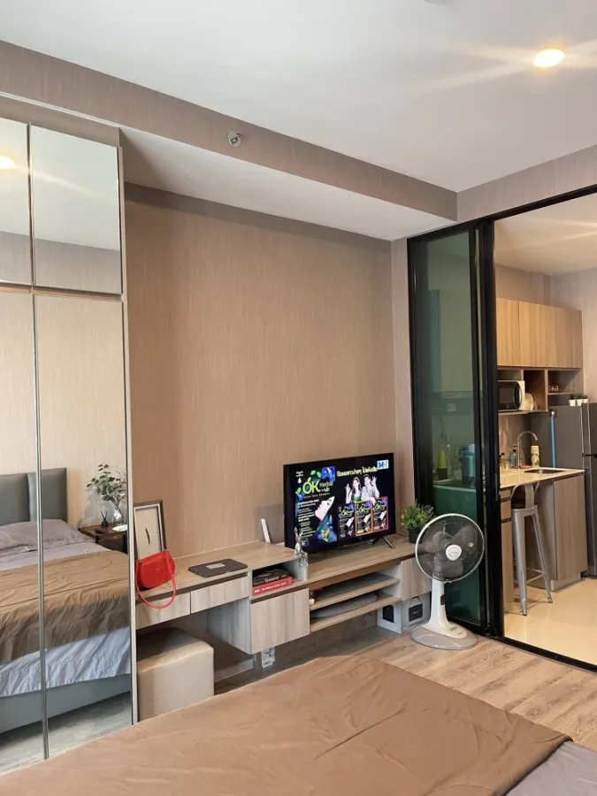 Condo for sale/rent: Knightsbridge Collage Ramkhamhaeng. Nice unit, fully furnished. Just bring your belongings and move in! Don't miss out!