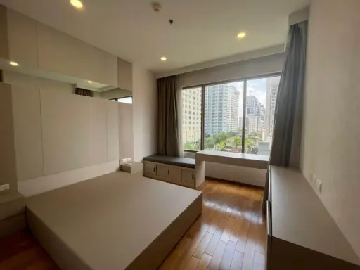 ขาย The Emporio Place 3 ห้องนอน 3 ห้องน้ำ มีอ่างอาบน้ำส่วนตัวสุดๆ วิวสวน จองเลย images