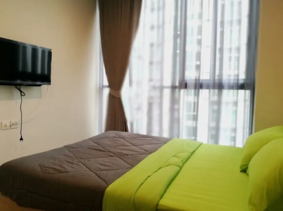 For rent, Noble Revolve Ratchada 2, next to MRT Station, Cultural Center, convenient transportation, don't miss it.