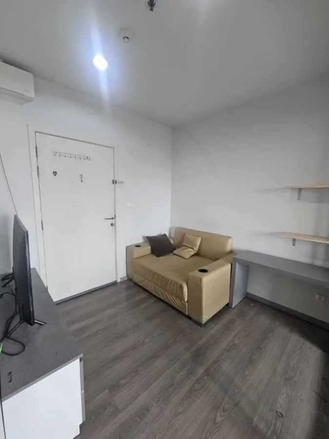 For rent: Aspire Sathorn - Taksin (Copper Zone), 7th floor, green area view, very pleasing to the eye. Book now, get it first.