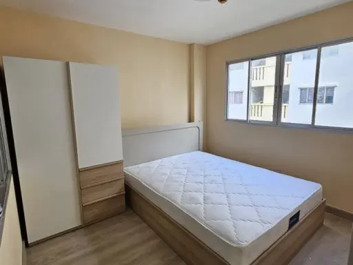 For rent: Lumpini Condo Town Rattanathibet, 1 bedroom, 1 bathroom, fully furnished, just bring your bags and move in!