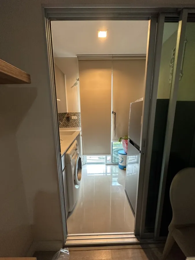 Urgent sale!! Condo Metro Luxe Kaset, 3rd floor, Building B, fully furnished room, good price, ready to move in, hurry and reserve now!!