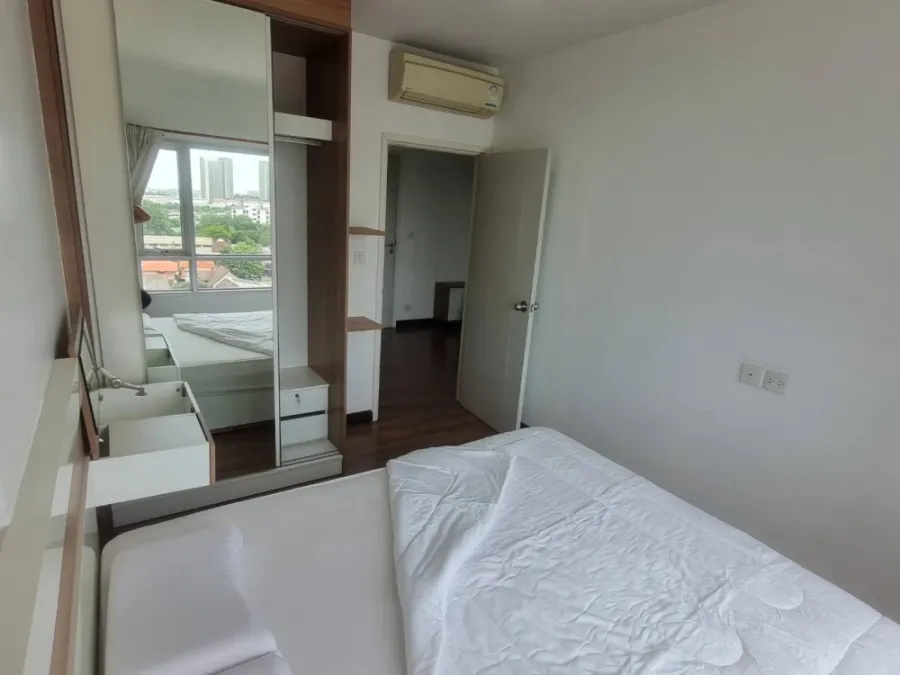 For rent: Centric Tiwanon Station, a nice room with complete amenities at an amazing price. Don't miss out!
