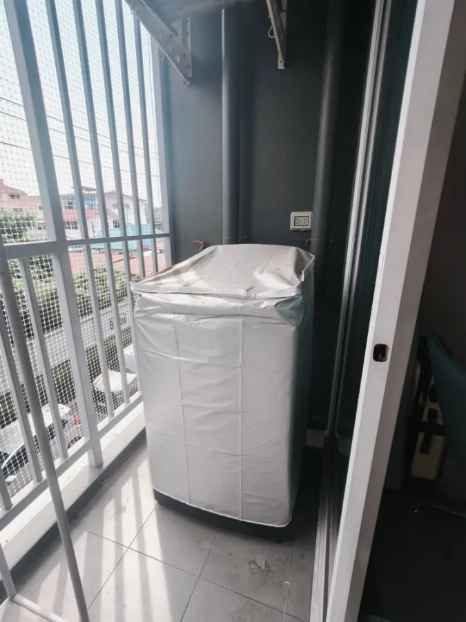 ให้เช่า The Trust Condo Amata - Chonburi 1 ห้องนอน ชั้น 3 เฟอร์ครบ หิ้วกระเป๋าเข้าอยู่ได้เลยจ้า