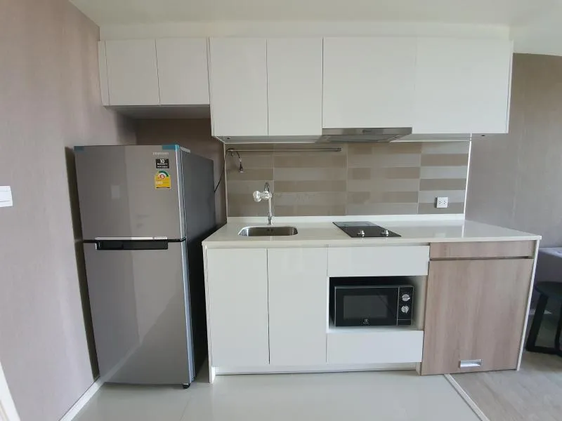 For rent Maestro 03 Ratchada-Rama 9, 4th floor, beautiful room, is a quite private room!! hurry up