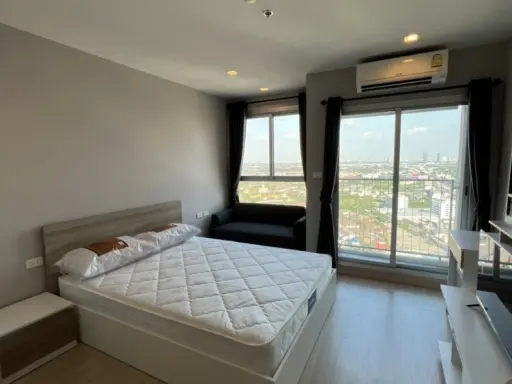 Casa Condo Bangyai for sale, 32nd floor, number 99/653, comes with complete decorations. Book now, don't wait.