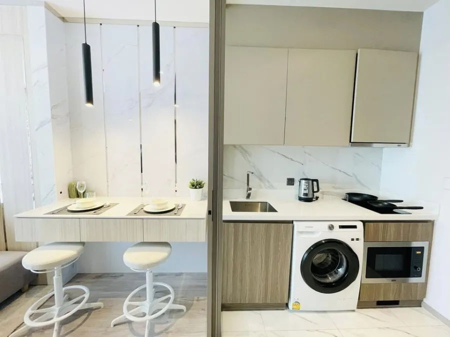 ให้เช่า ริทึ่ม เอกมัย เอสเตท ชั้น 8 วิวสวย Built-in ตกแต่งครบ บอกเลยว่าน่าอยู่สุดๆ จองเลย ห้ามพลาด
