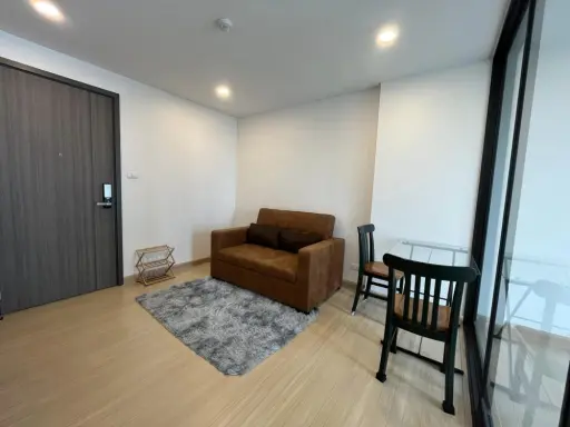 For rent: Supalai Prime Rama 9, 7th floor, separated room. The sofa is soft and comfortable to sit on. If you miss it, you'll regret it.