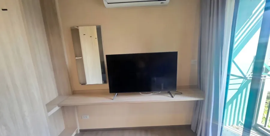 For rent: The Muve Kaset. Fully furnished with all appliances. Just bring your suitcase and move in!