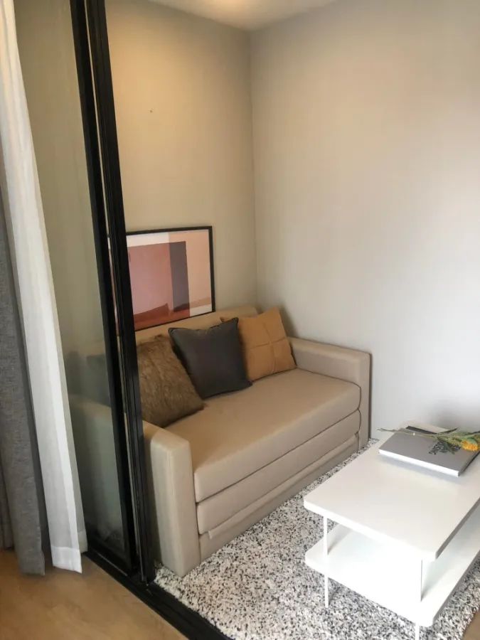 Kave Town Shift for rent, very beautiful room, 8th floor, view in the central area, north. Good like this. You can't reserve it anymore. Hurry up.