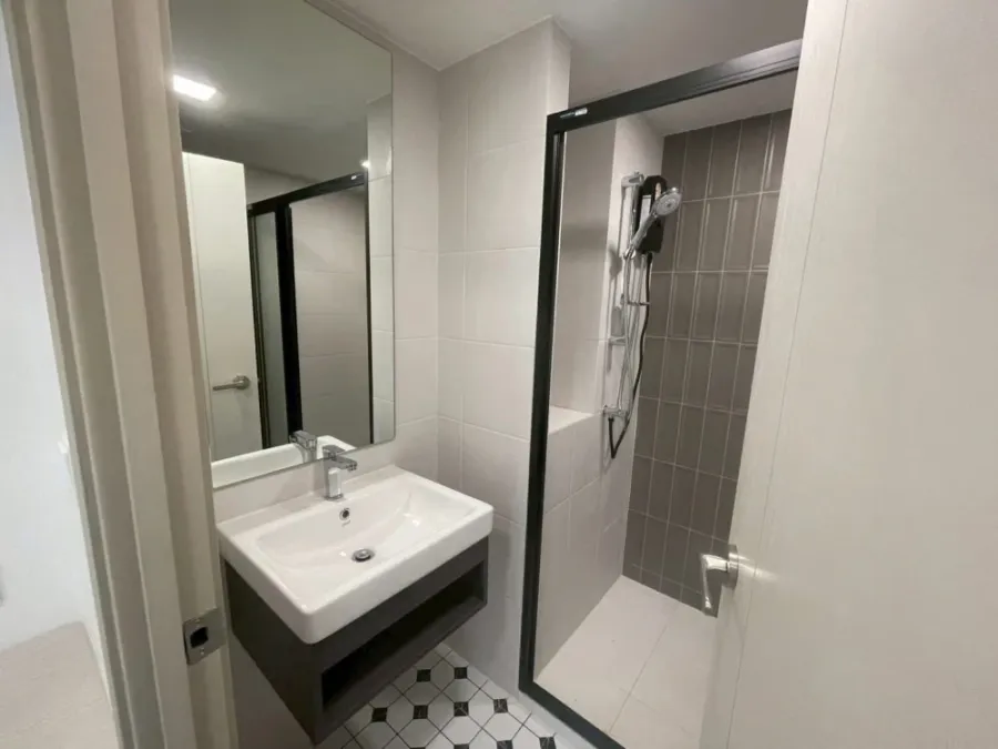 Kave Wonderland condo for rent. Nice room, fully furnished with appliances. Don't miss this great deal!